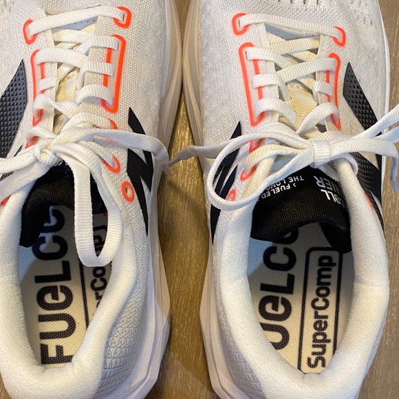 New Balance Fuel Cell Super Comp, W9.5 - Picture 6 of 8